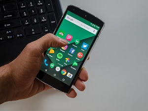 Android Malware Can Replace Real Apps