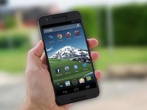 Android Apps Receive Your Data Without Permission