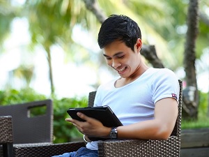 Mobile Internet Usage Continues To Rise